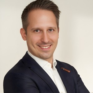 Pawel Szychta, Szychta Clinic, Poland 